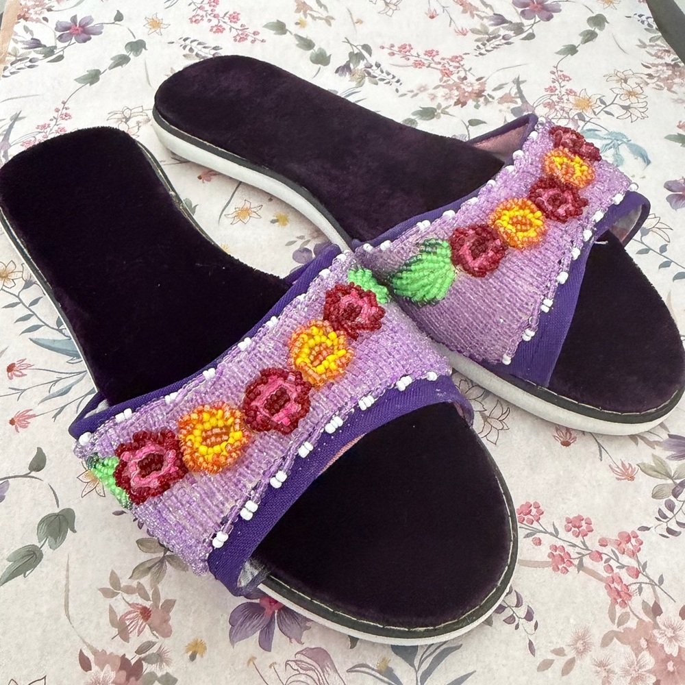 Embroidered Alpombra Purple Slide Sandals